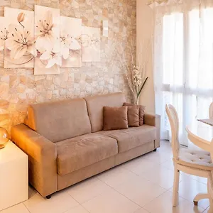 Appartamento Elena - Free Secure Parking - Center - Pool - View, Bardolino